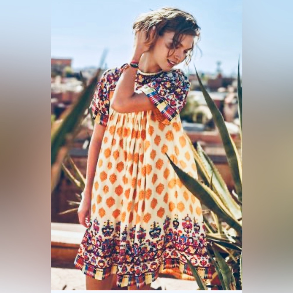 Tanvi Kedia Floaty Indian print dress sz M NWOT